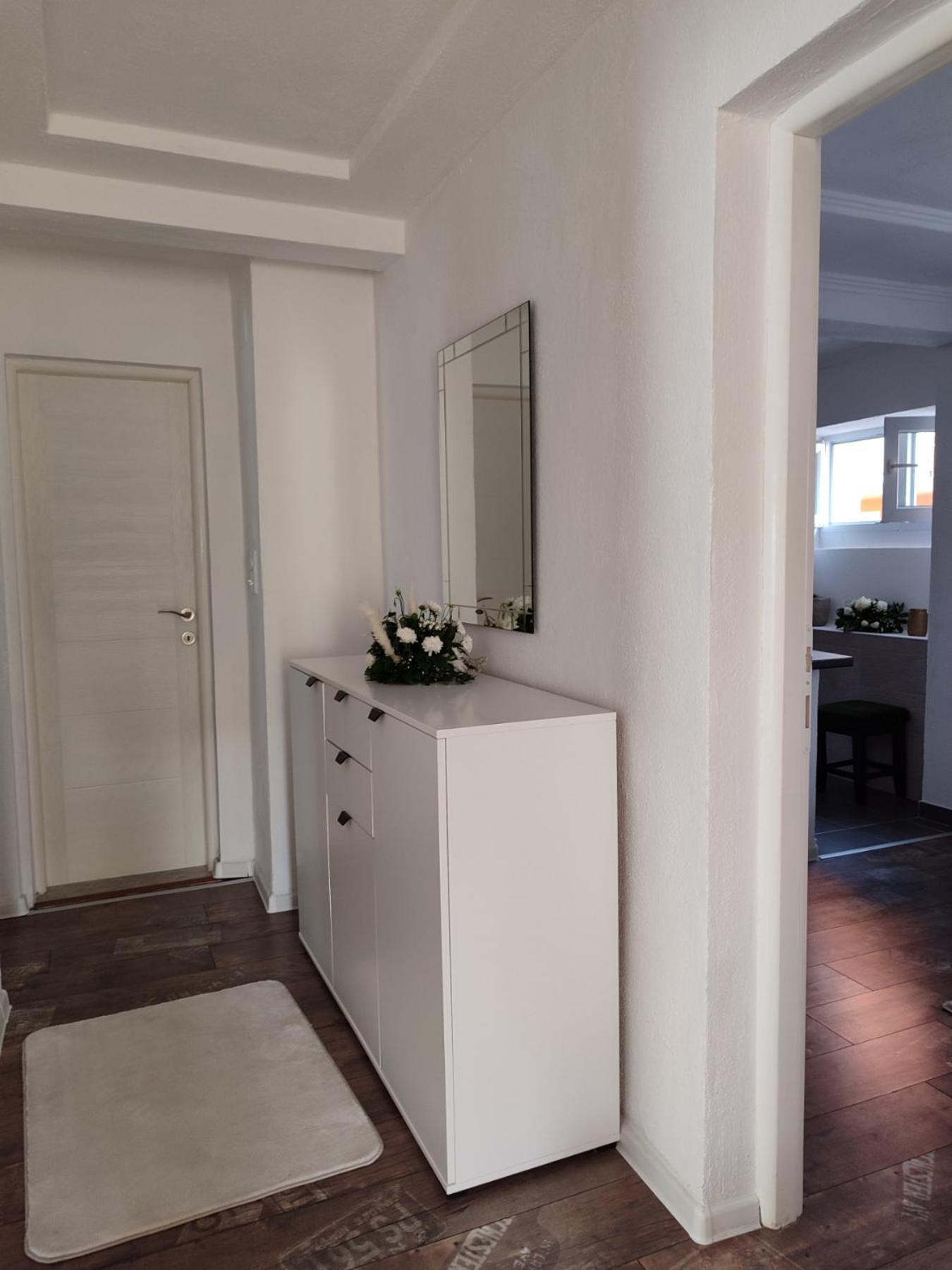 Apartman Aska วิเชกราด ภายนอก รูปภาพ